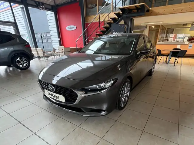 Mazda 3 3 Hatchback 2.0i e-Skyactiv-G Skydrive