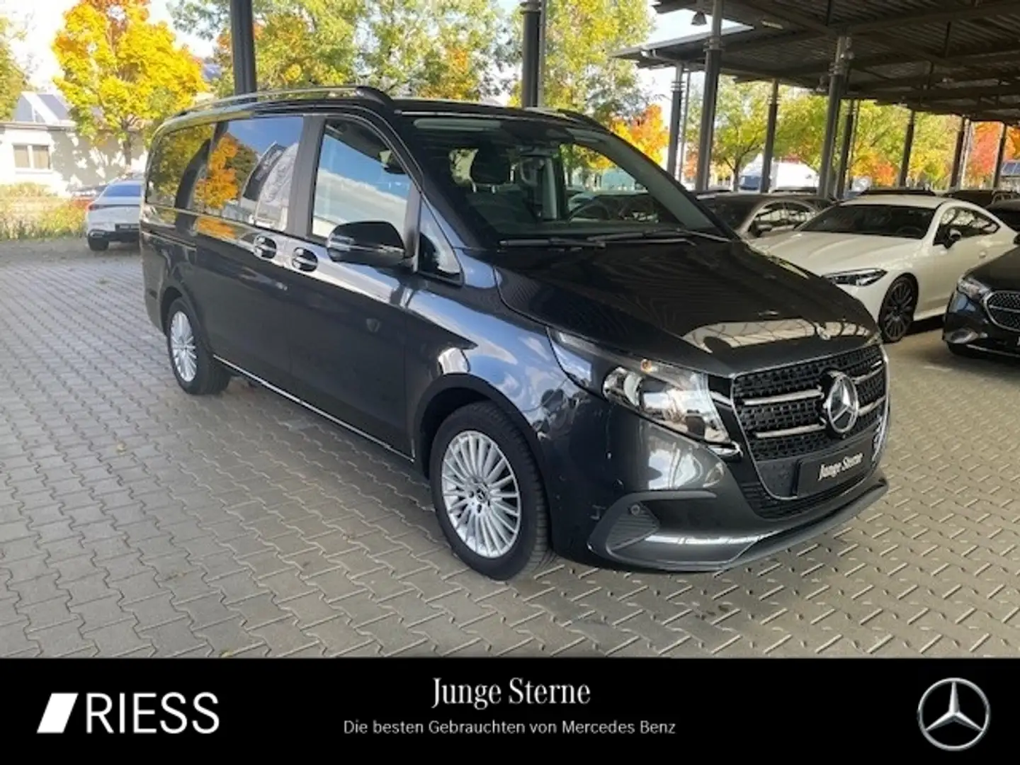 Mercedes-Benz V 250 d STYLE/MBUX/360°/PANO/DISTRONIC/STANDHZG./AHK Grijs - 1