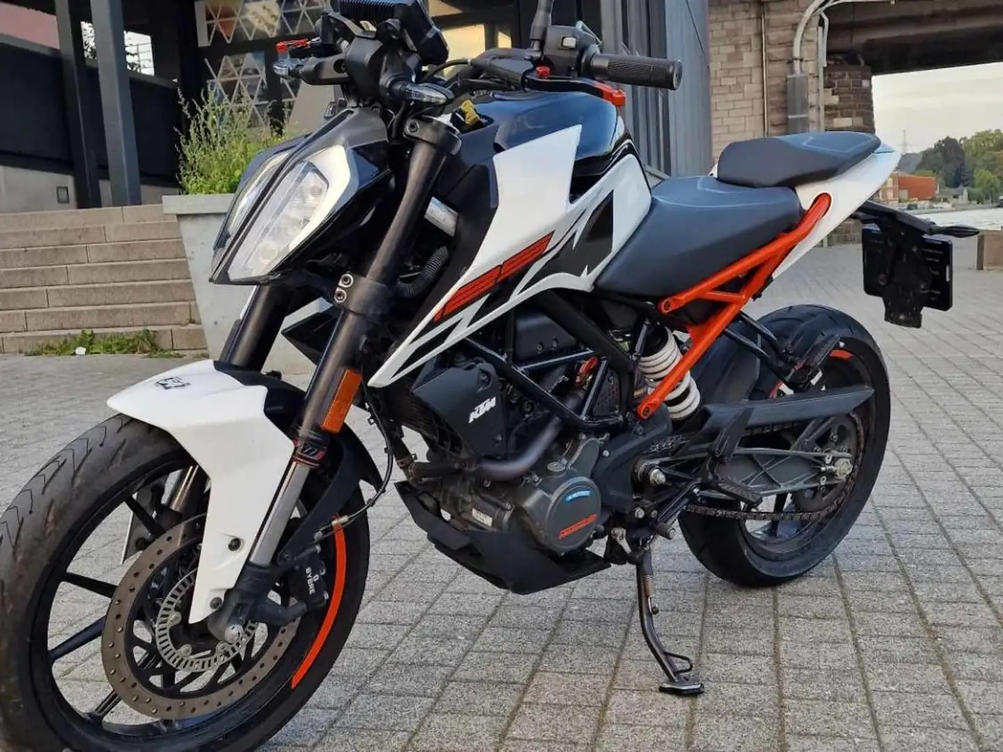 KTM 125 Duke Ktm duke 125 cc de 2021 avec 8430 km et garantie c Blanc - 2