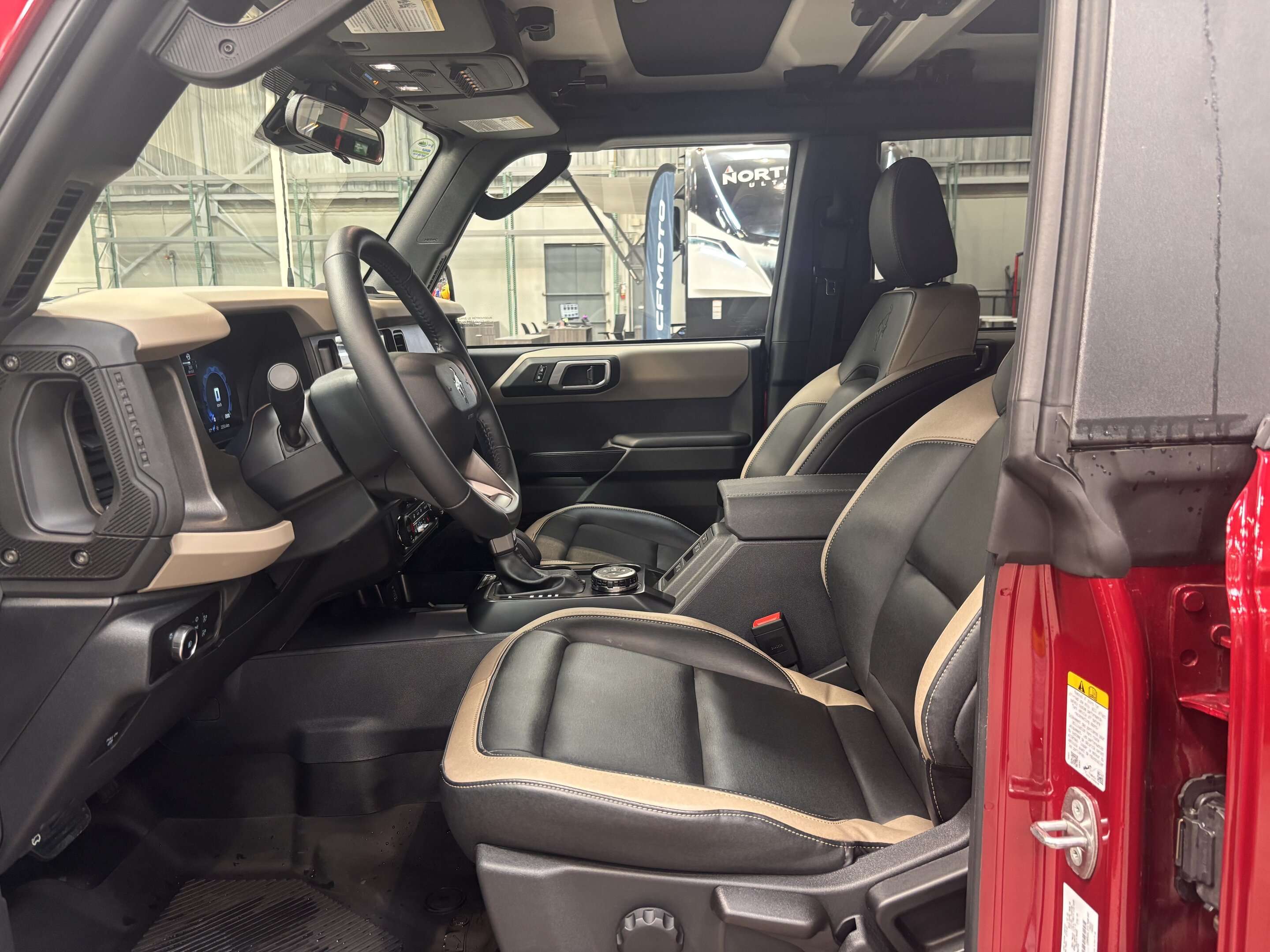 2026 Ford Bronco Big Bend 4X4 | $197/ WEEK | HEATED SEATS | LOW KMS — photo 1