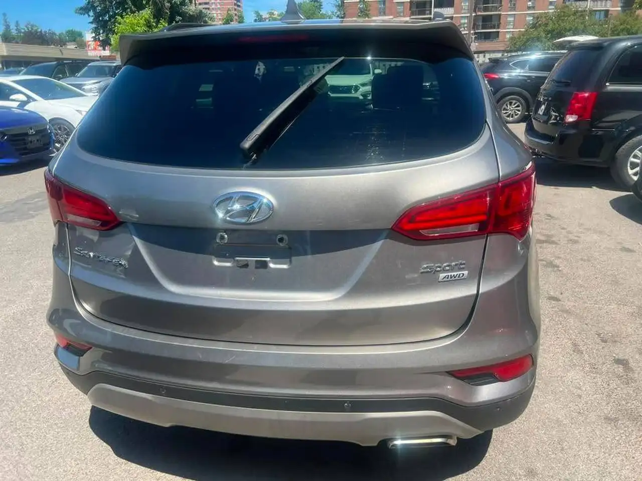 Hyundai SANTA FE photo Hyundai SANTA FE