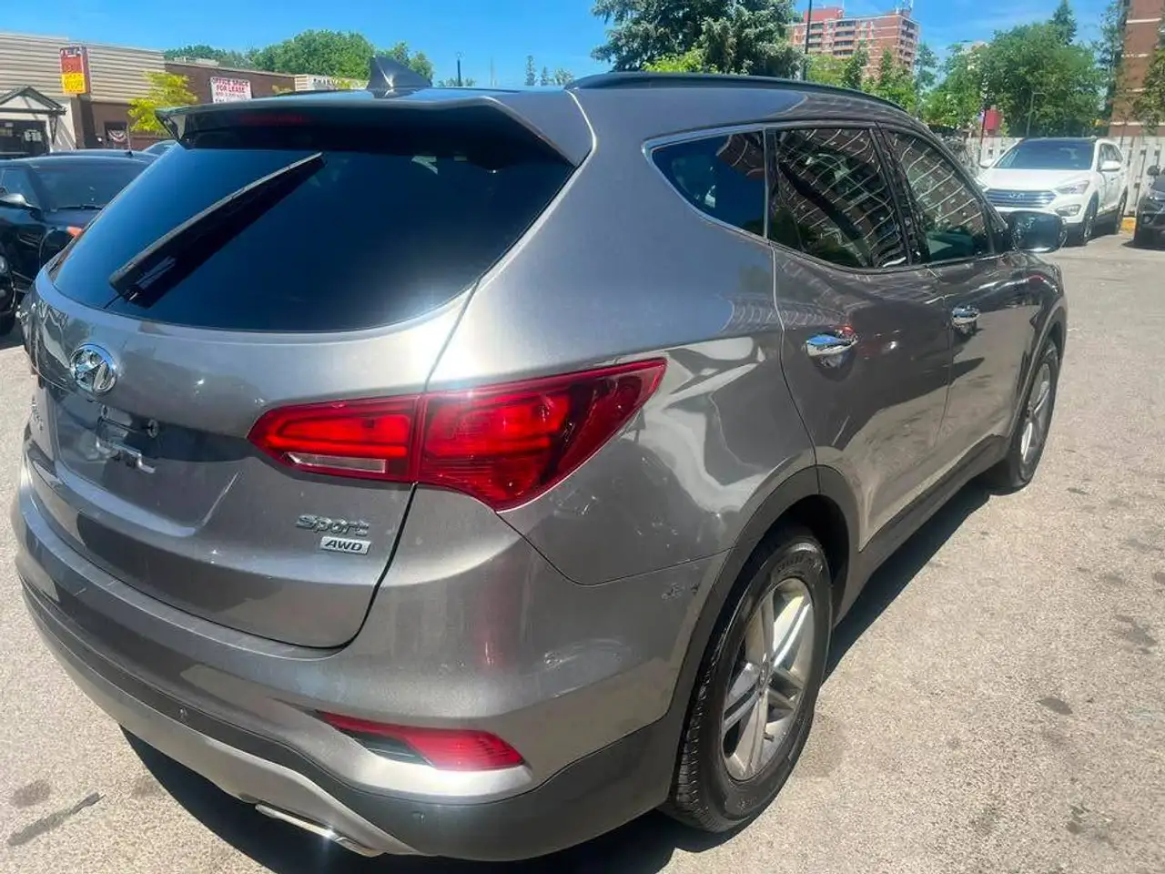 Hyundai SANTA FE photo Hyundai SANTA FE