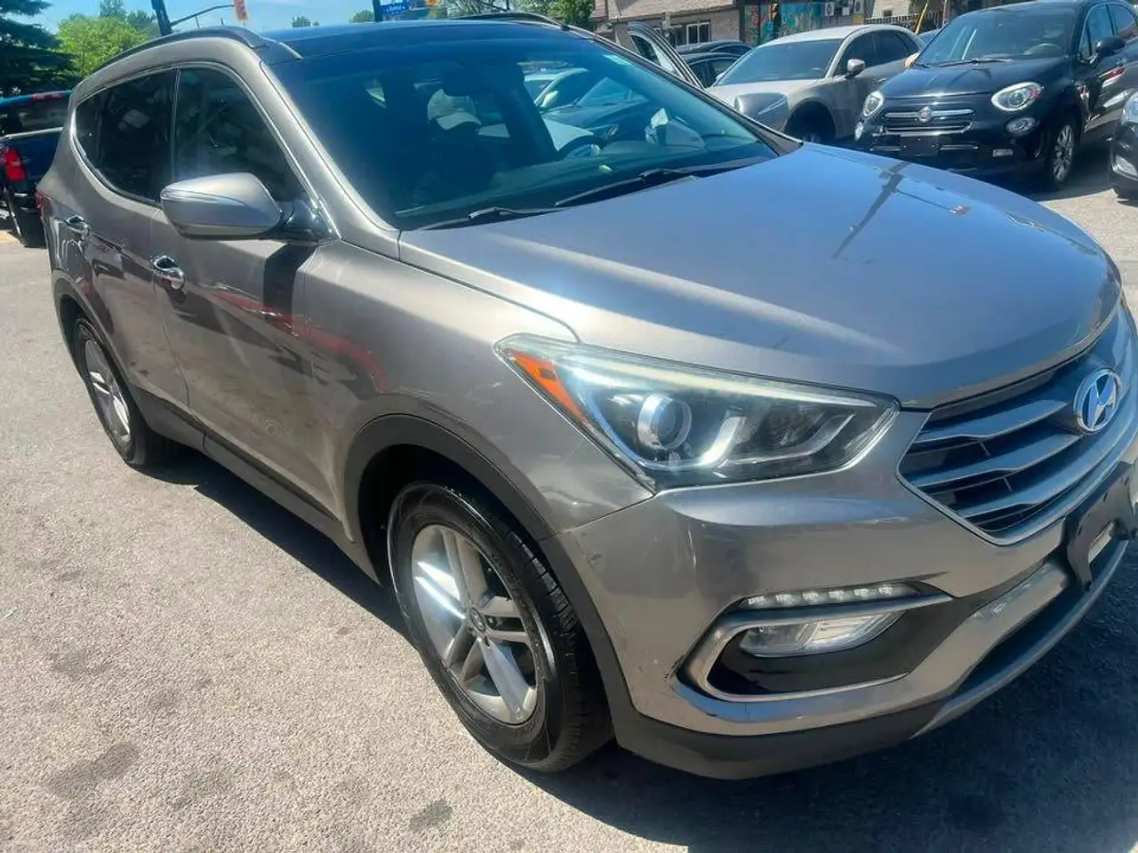 Hyundai SANTA FE photo Hyundai SANTA FE