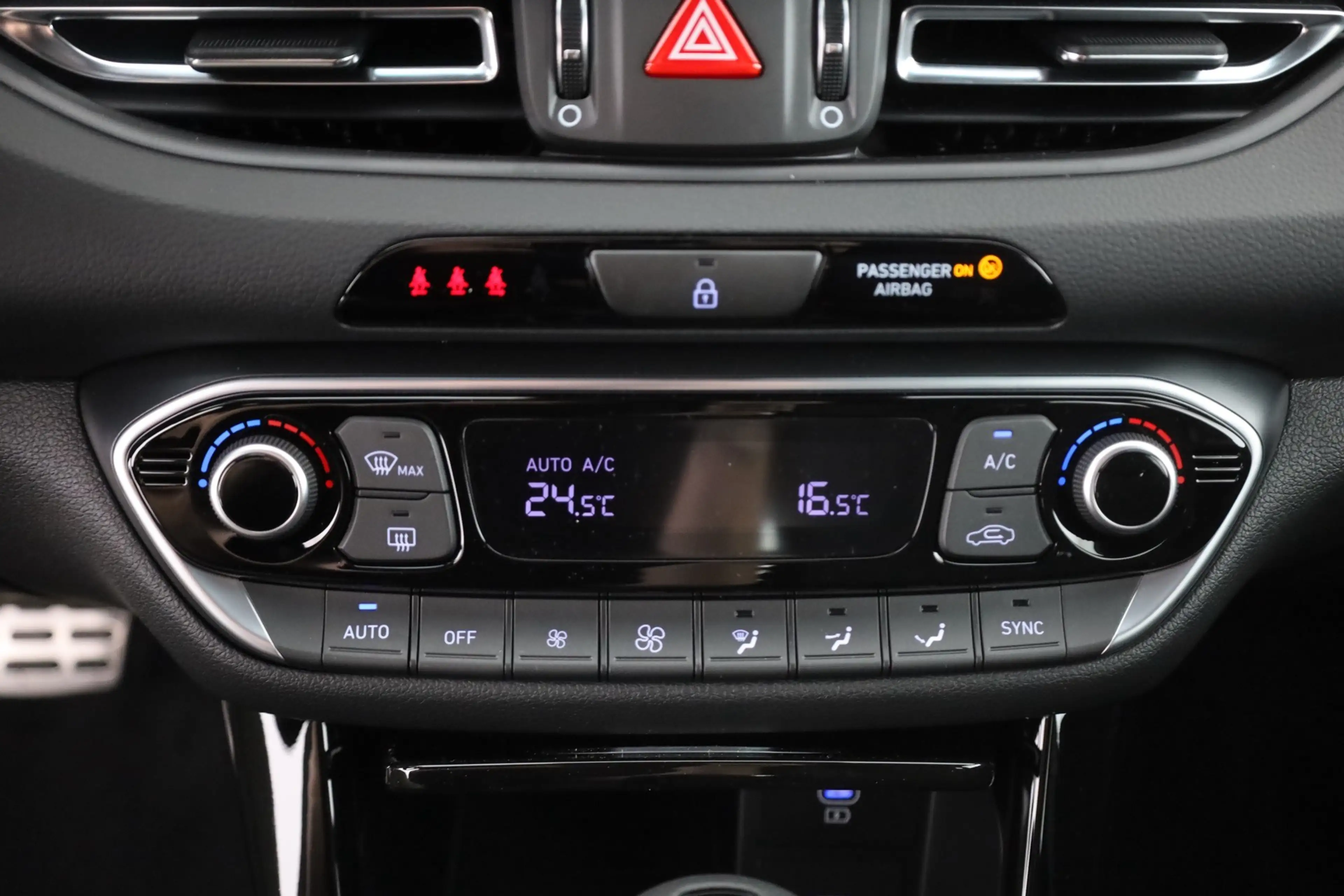 Hyundai i30 Kombi 1.6 T-GDI N-Line Aut. LED Navi Kamera — photo 12