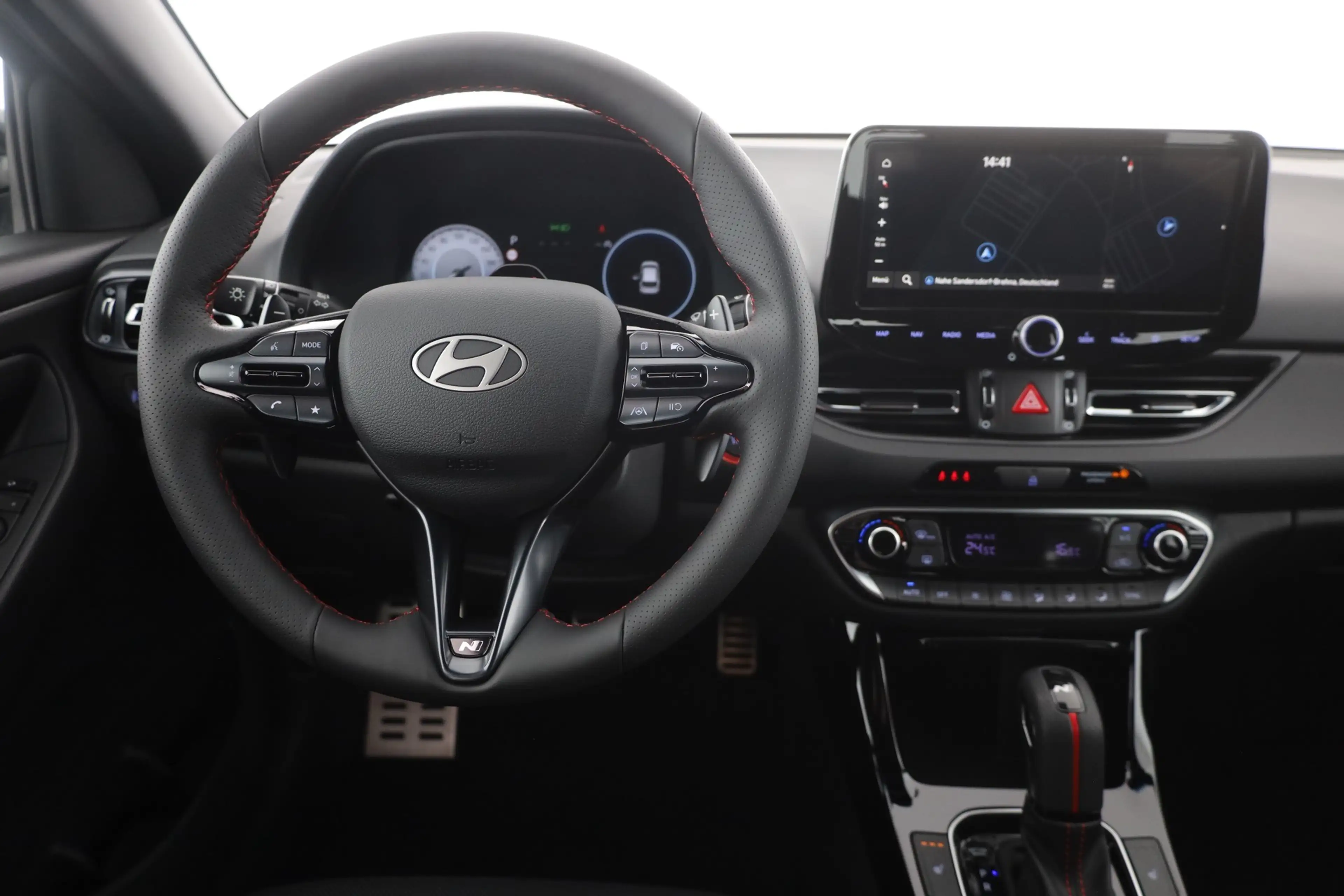 Hyundai i30 Kombi 1.6 T-GDI N-Line Aut. LED Navi Kamera — photo 10