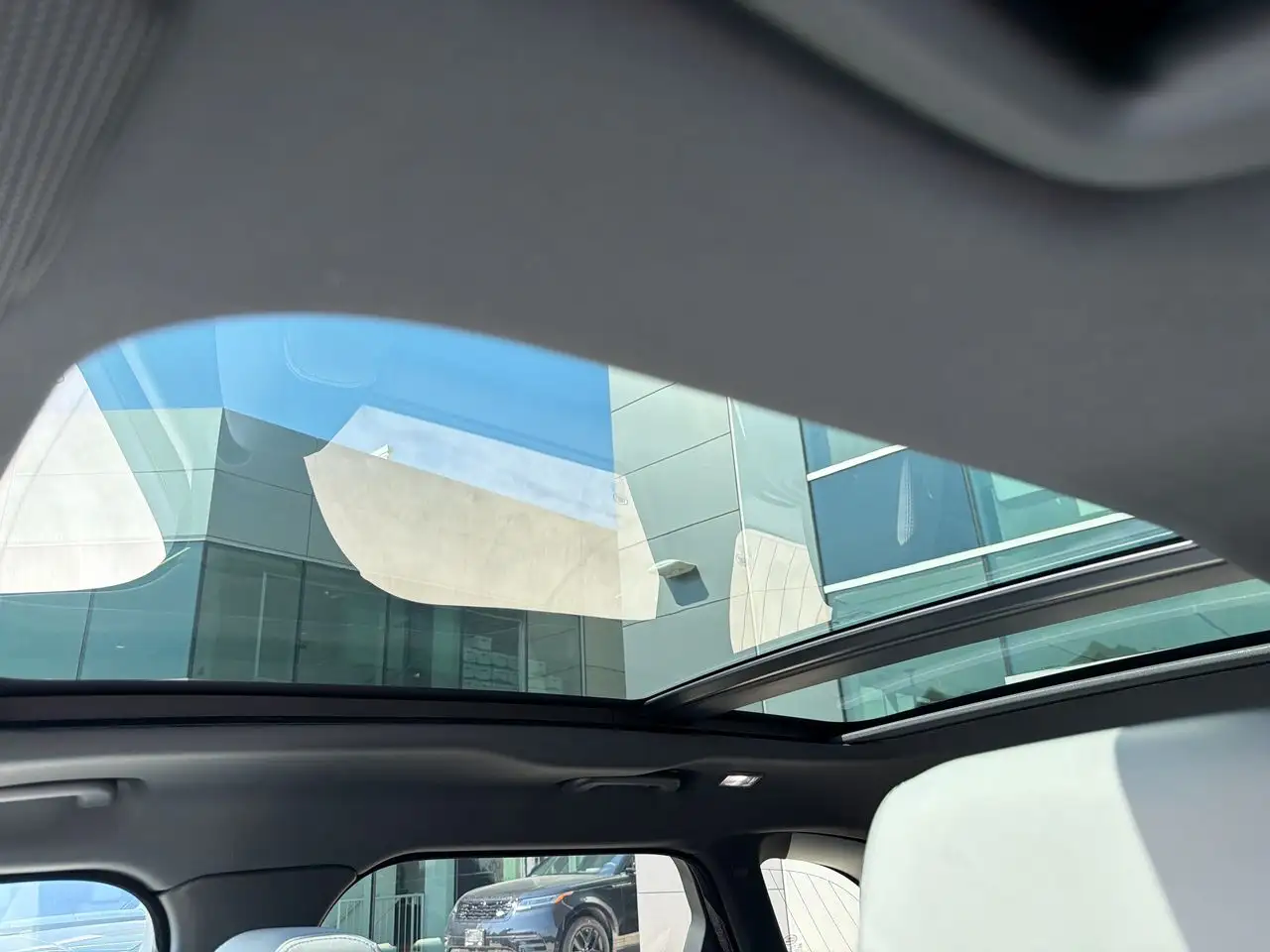 Land Rover Range Rover Velar fotografie Land Rover Range Rover Velar