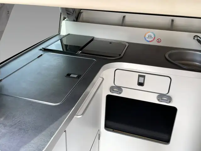 Ford Transit Custom view 14