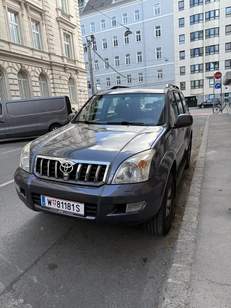 Toyota Land Cruiser Prado Grau - 1