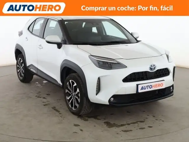 Toyota Yaris Cross view 8