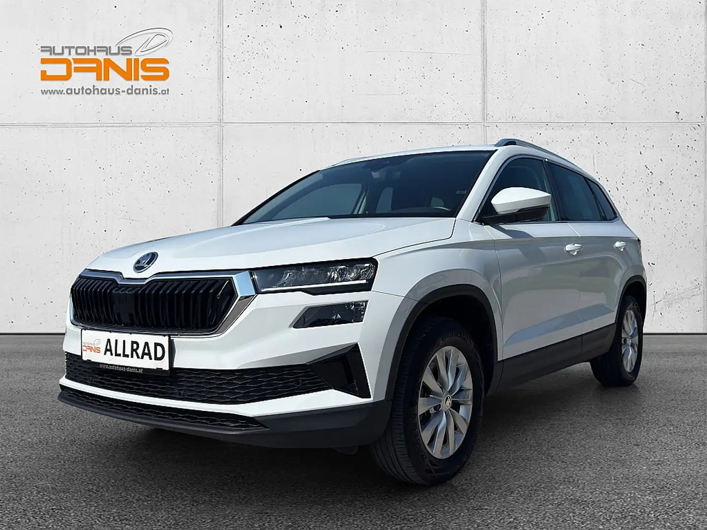 Skoda Karoq 2,0 TDI SCR 4x4 Limited DSG ACC/Virtual/RFK Weiß - 1