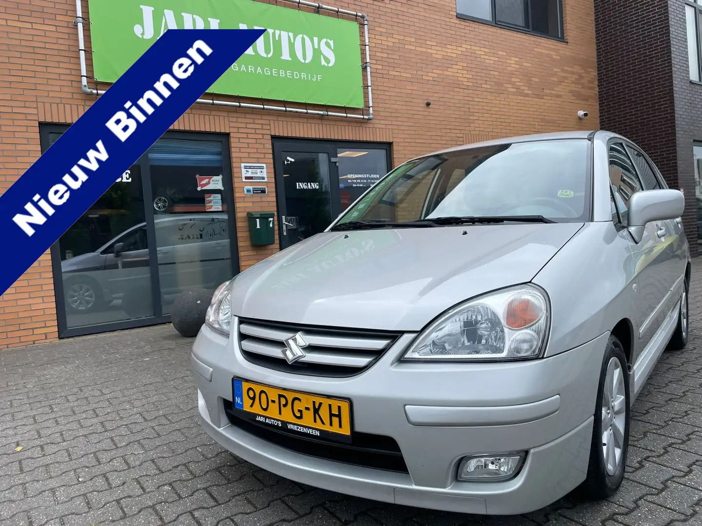 Suzuki Liana 1.6 Exclusive Automaat ! Weinig km Grijs - 1