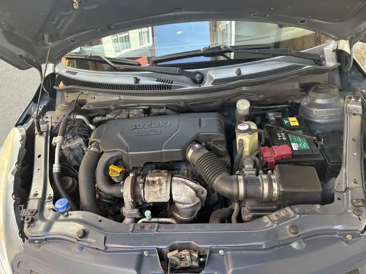 Suzuki Swift 1.3 DDis GLX SR 2012, foto 10