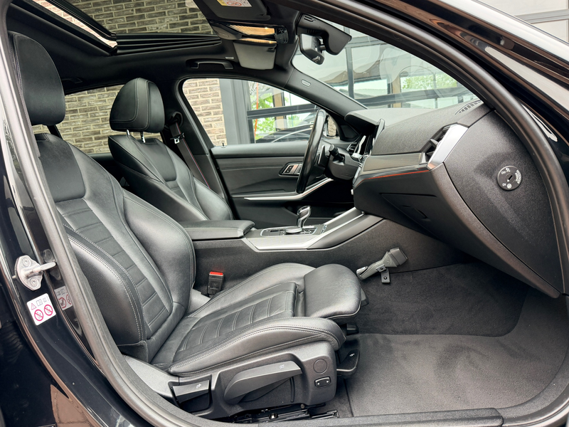 BMW 318 3-serie 318i High Executive Edition | M-Sport | Sc — photo 13