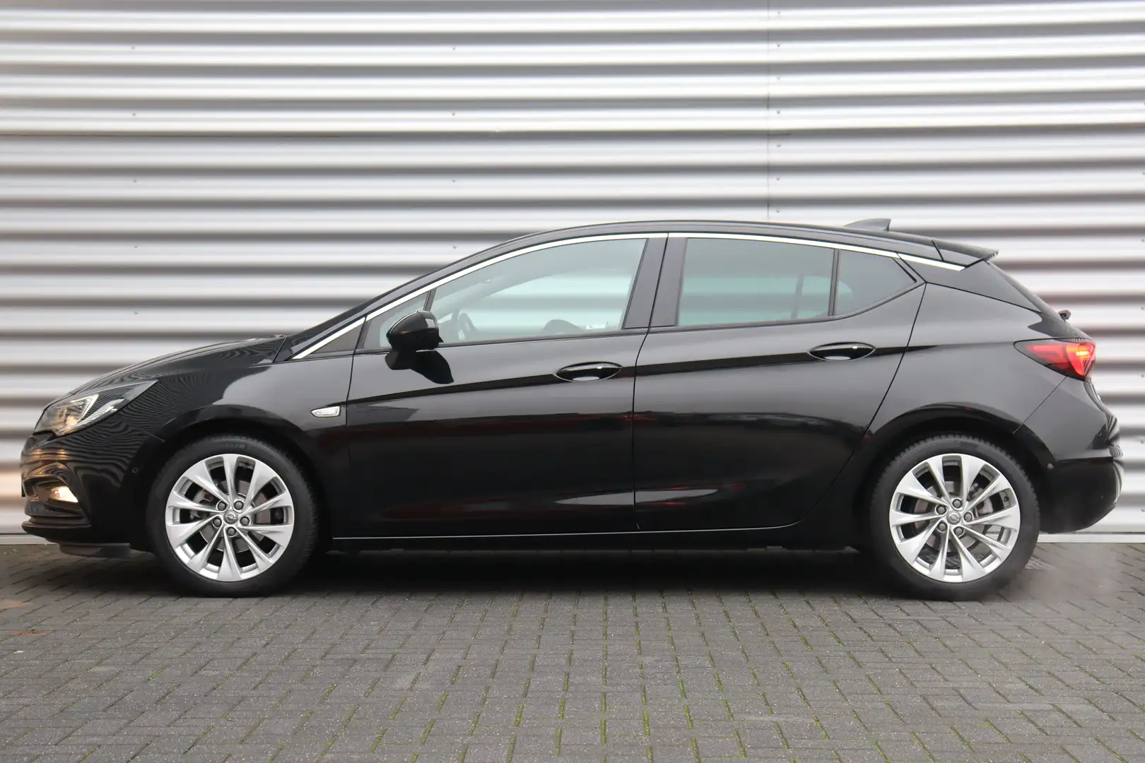 Opel Astra 1.4 TURBO 150PK INNOVATION+ / NAVI / LEDER / CLIMA Noir - 2