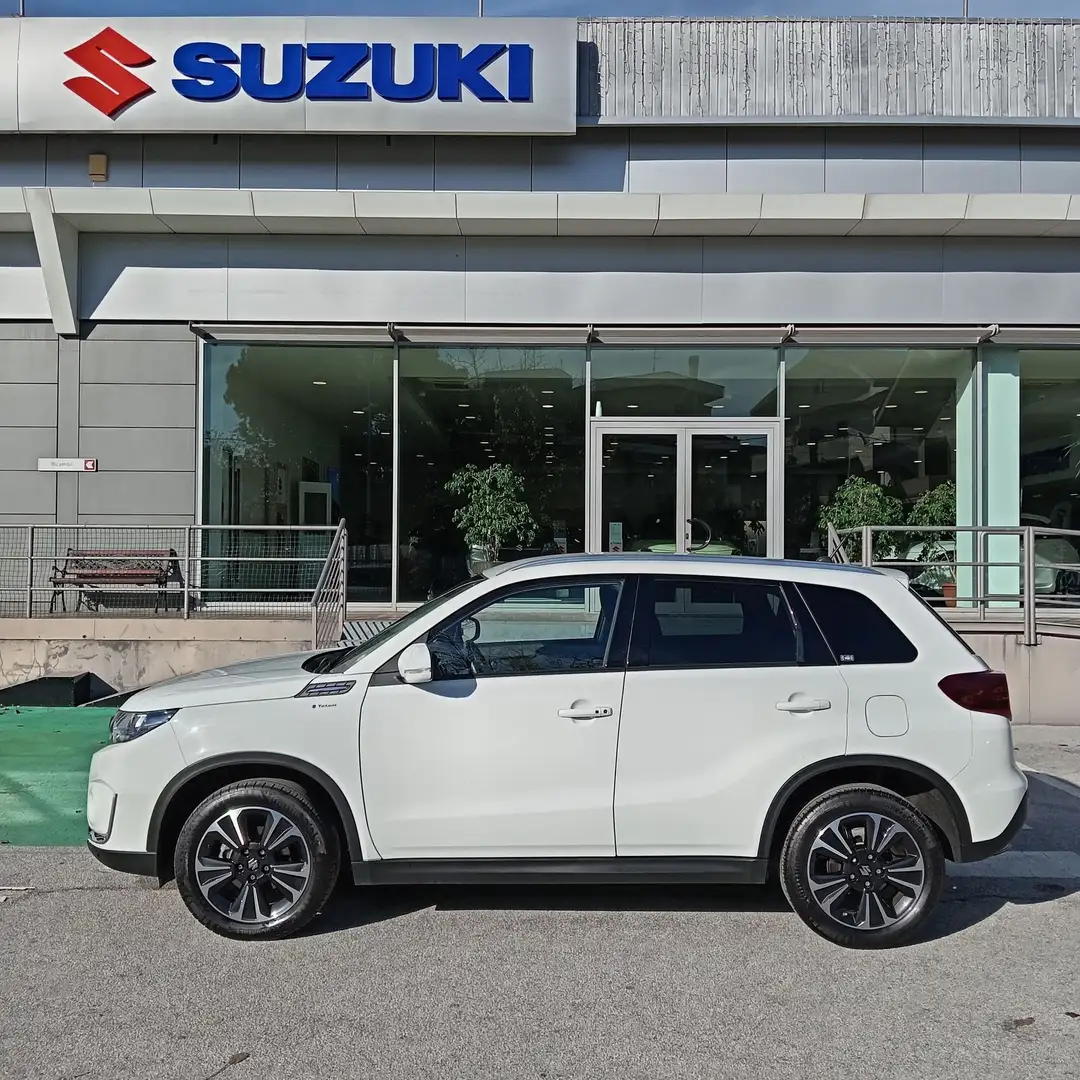 Suzuki Vitara II 2018 1.4h Top 4wd allgrip Bianco - 2
