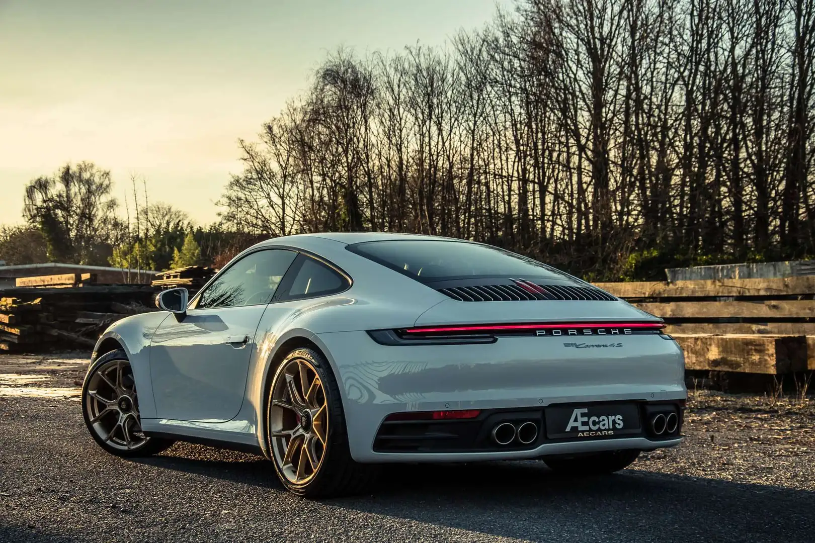 Porsche 992 911 4S *** MANUAL / 1 OWNER / ONLY 14.231 KM *** Blanc - 1