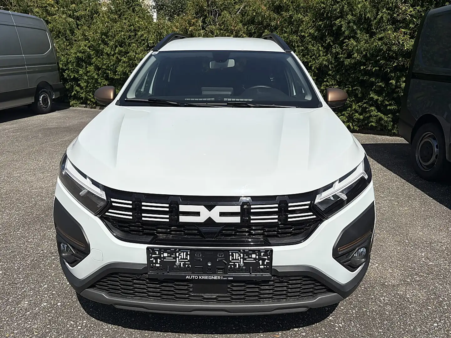 Dacia Jogger Extreme TCe 110 Weiß - 2