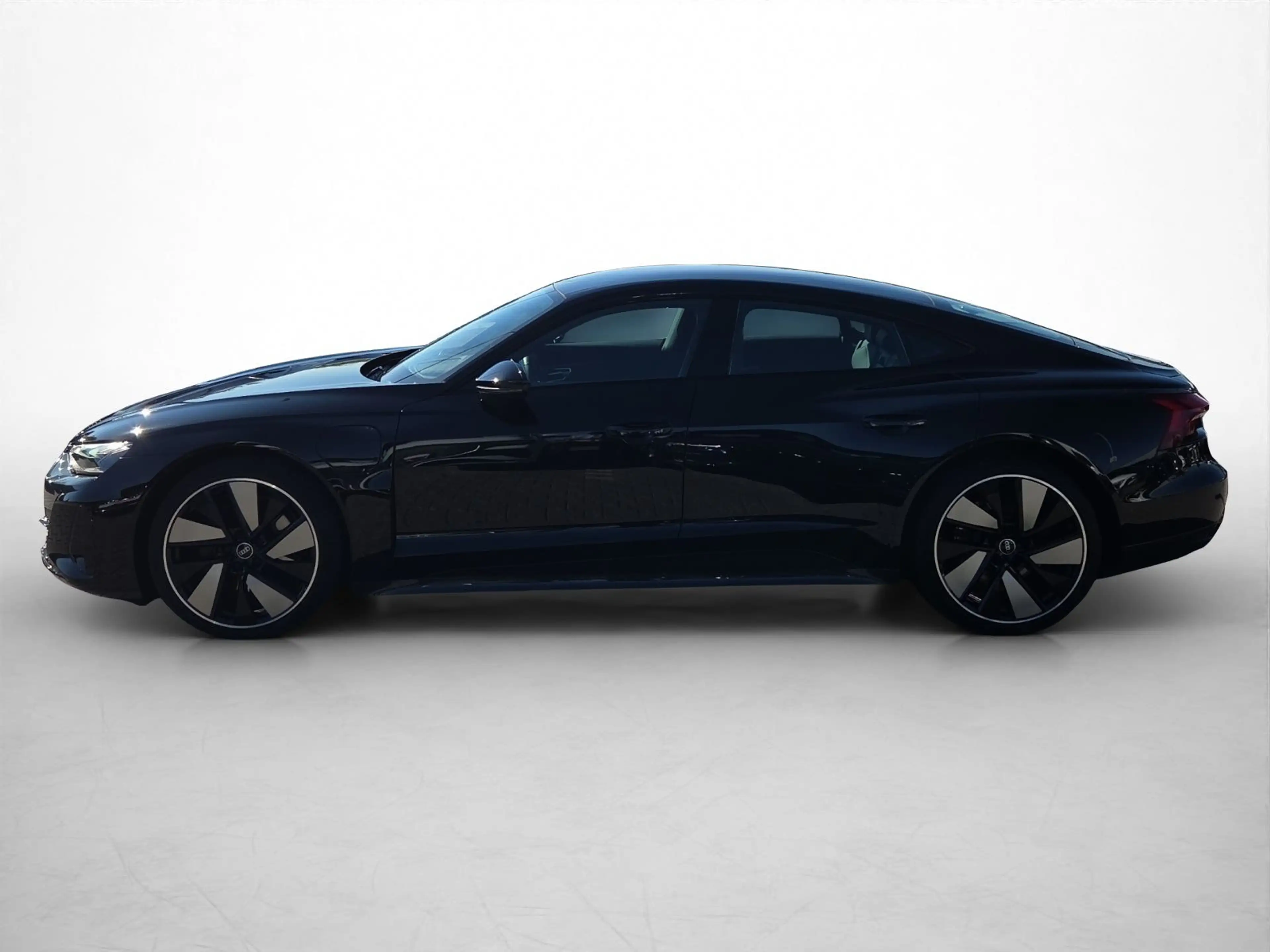 Audi e-tron GT e-tron GT QUATTRO Pano*Matrix*Kamera*B&O*Kamera — photo 4