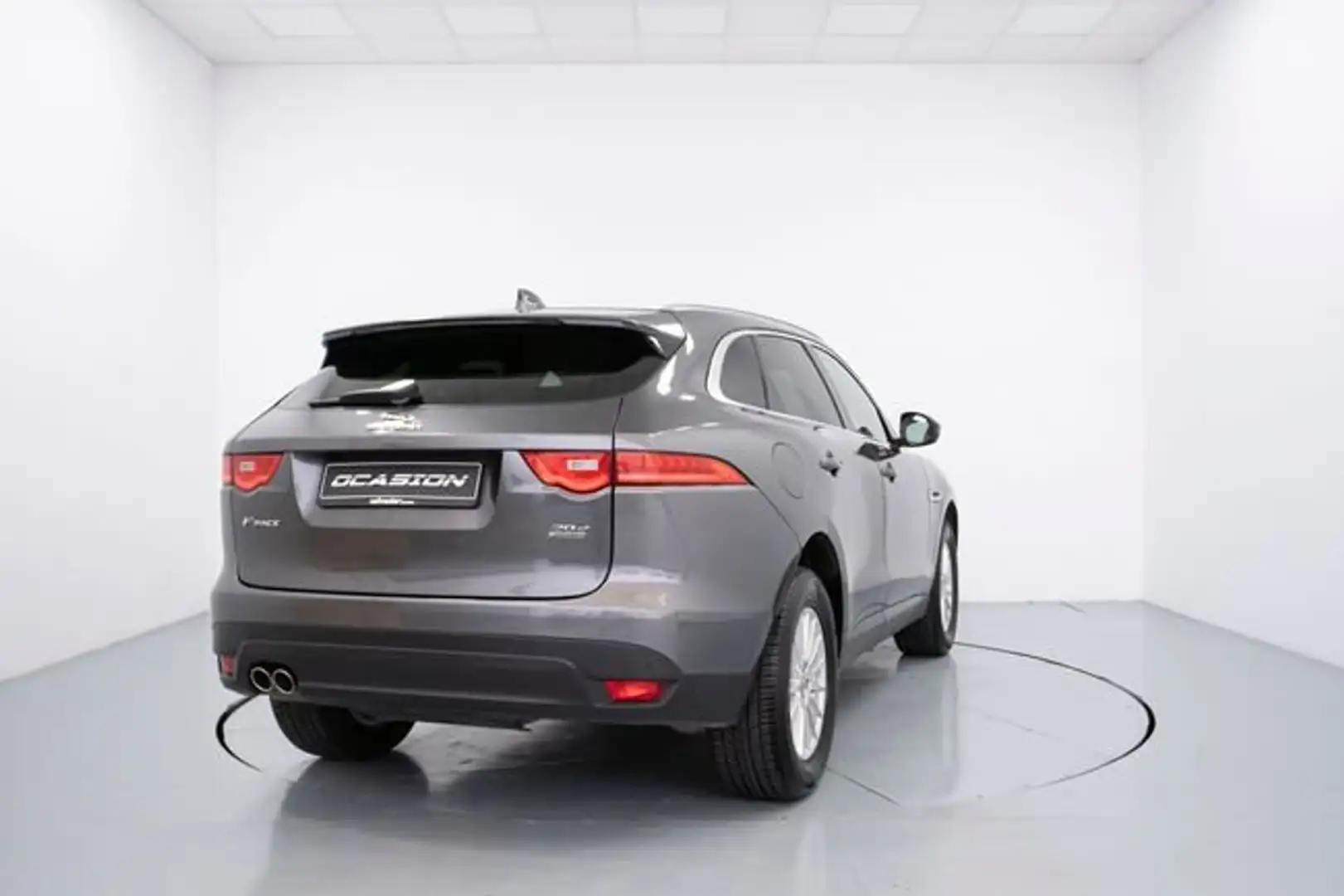 Jaguar F-Pace 2.0i4D Prestige Aut.RWD 180 Gris - 2