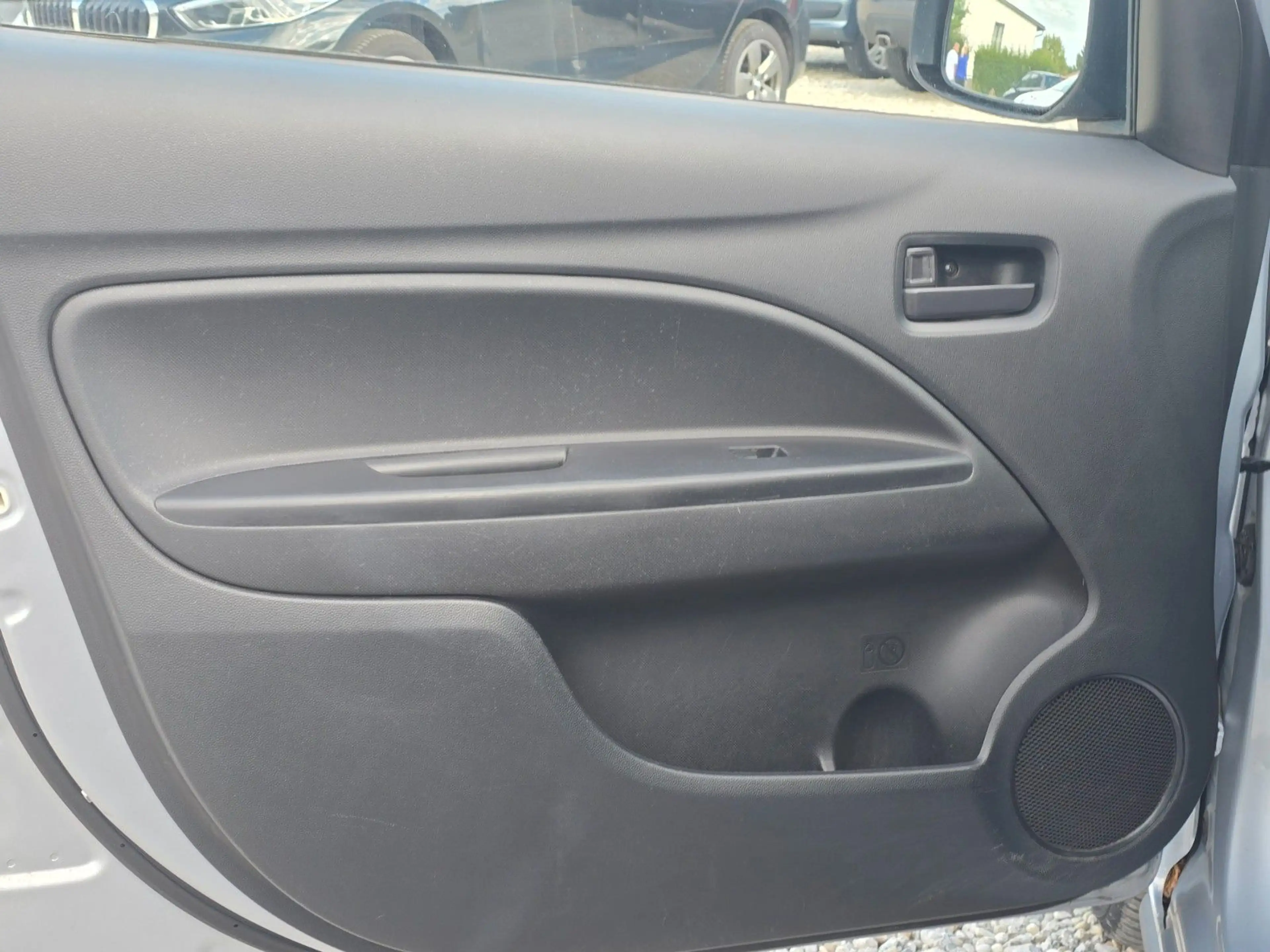 Mitsubishi Space Star Intro*2.Hand*HU10/2027*Scheckheftgep. — photo 6