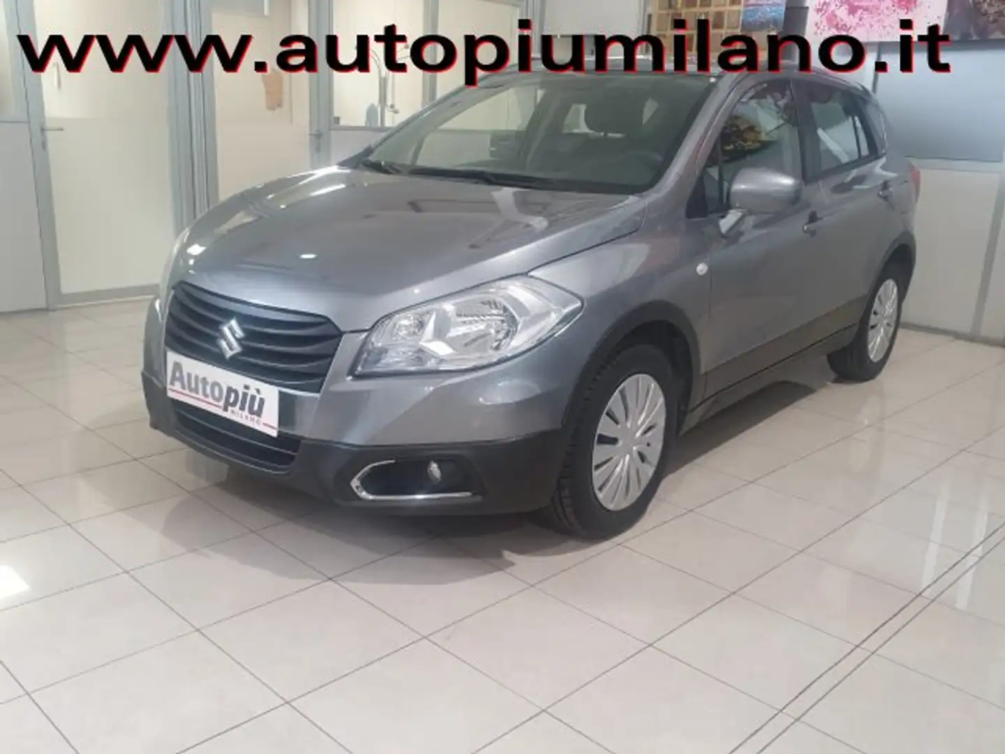 Suzuki SX4 S-Cross 1.6 ddis Style 2wd Silber - 1