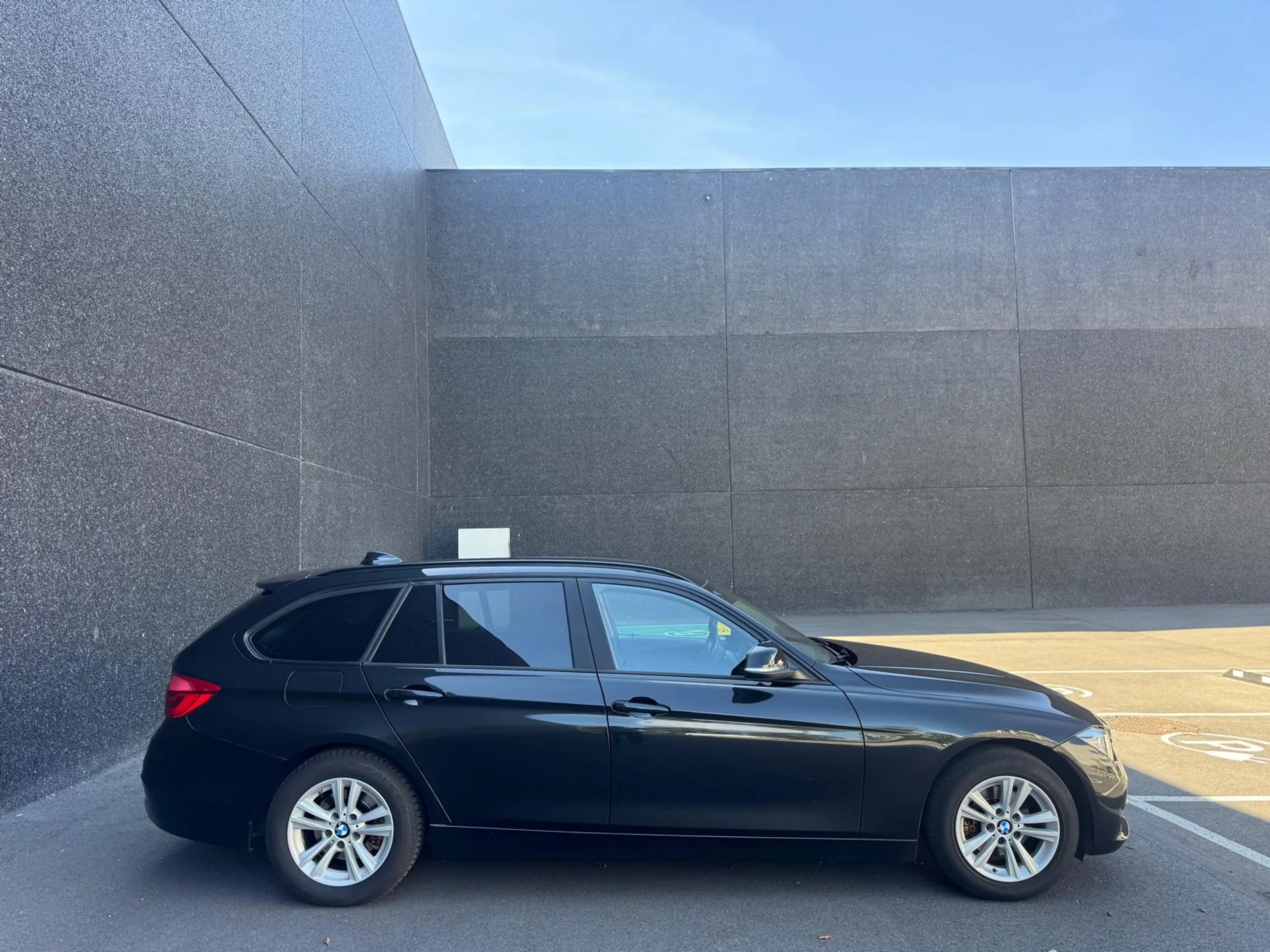 BMW 316 316d touring - Automaat - Euro 6 — photo 8