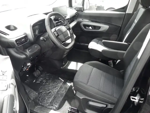 Fiat Doblo view 11
