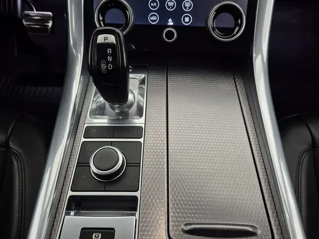 Land Rover Range Rover Sport view 11