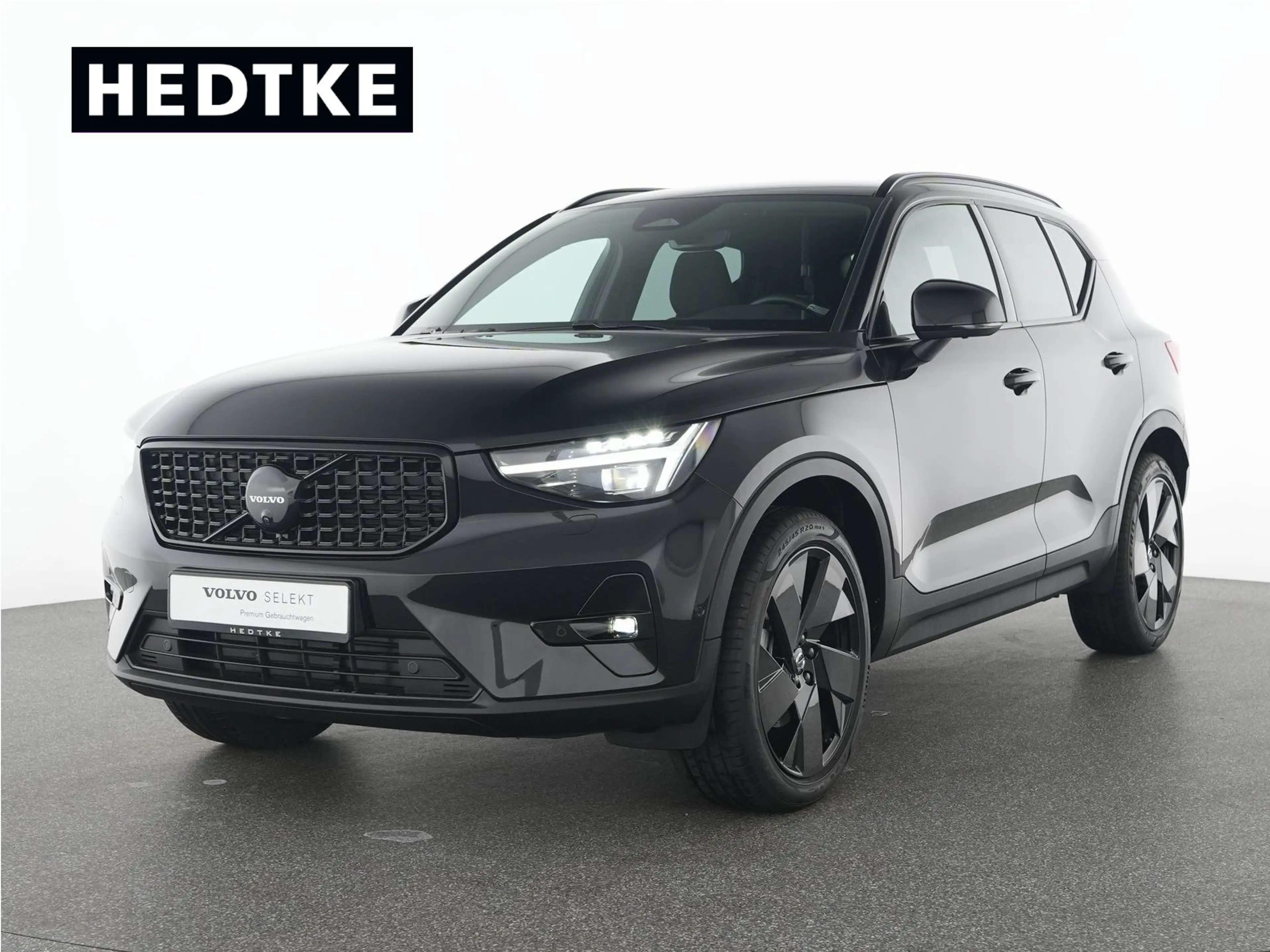 Volvo XC40 B3 Plus Black Edition ACC*360°20"PIXEL-LED
