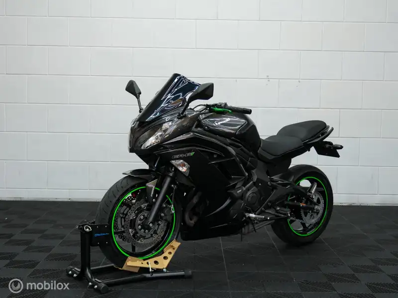 Kawasaki ER-6f - foto 6