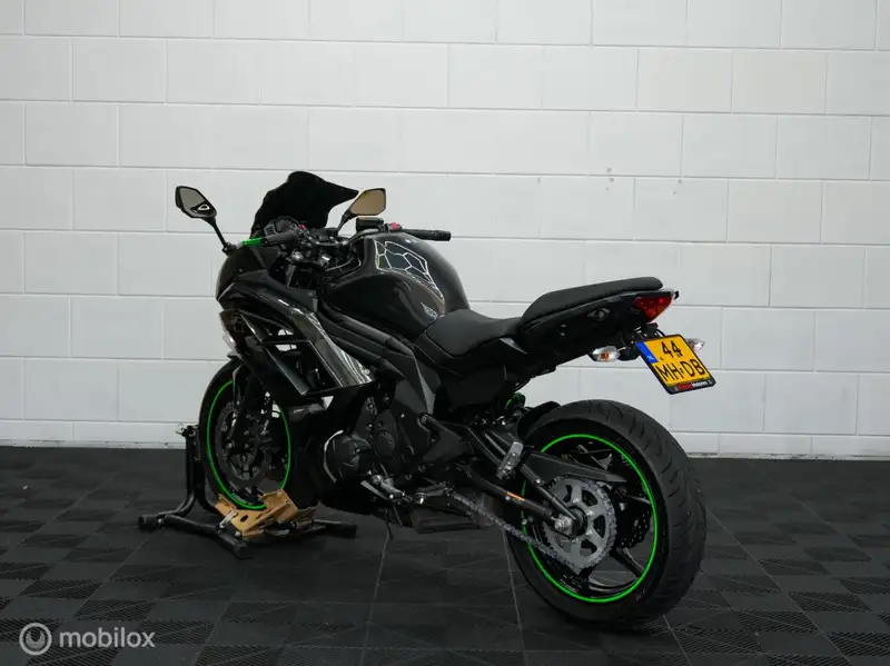 Kawasaki ER-6f - foto 4