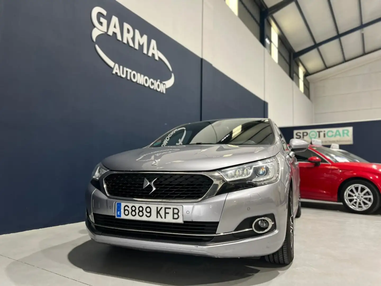 DS Automobiles DS 4 Crossback 1.6BlueHDi S&S Style Gris - 2