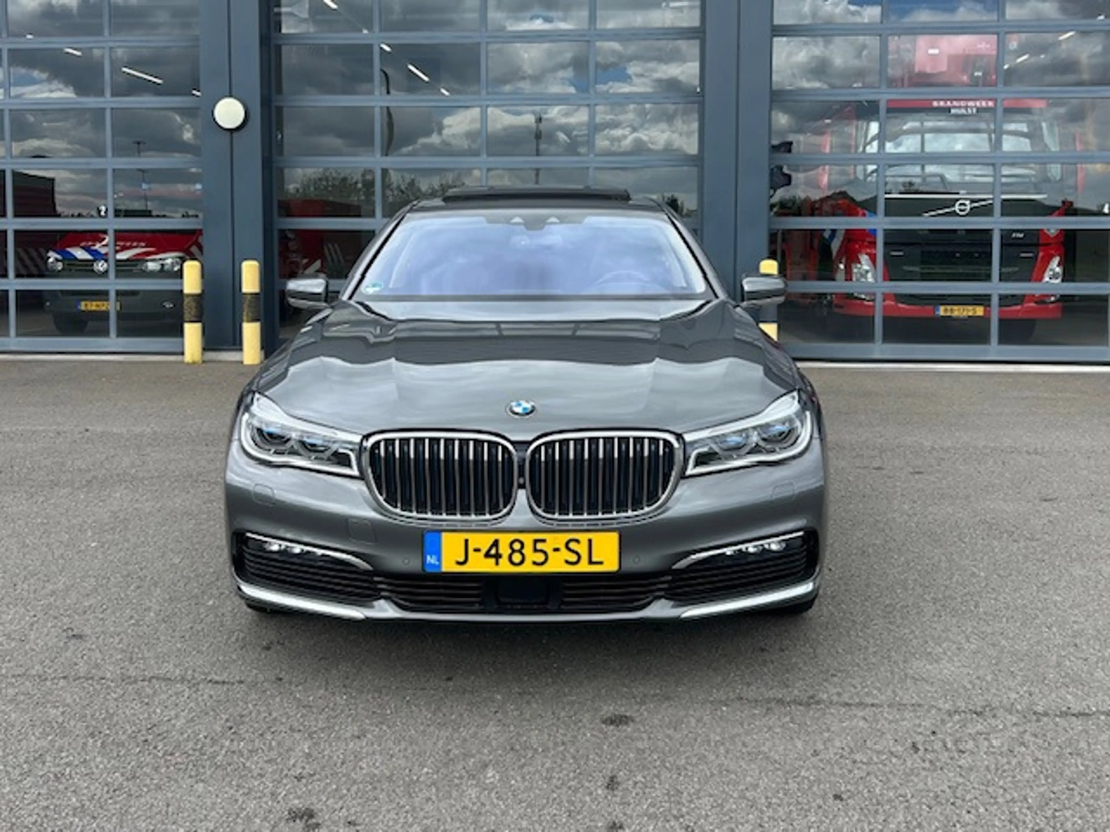 BMW 740 7-serie 740Le xDrive iPerformance High Executive — photo 5