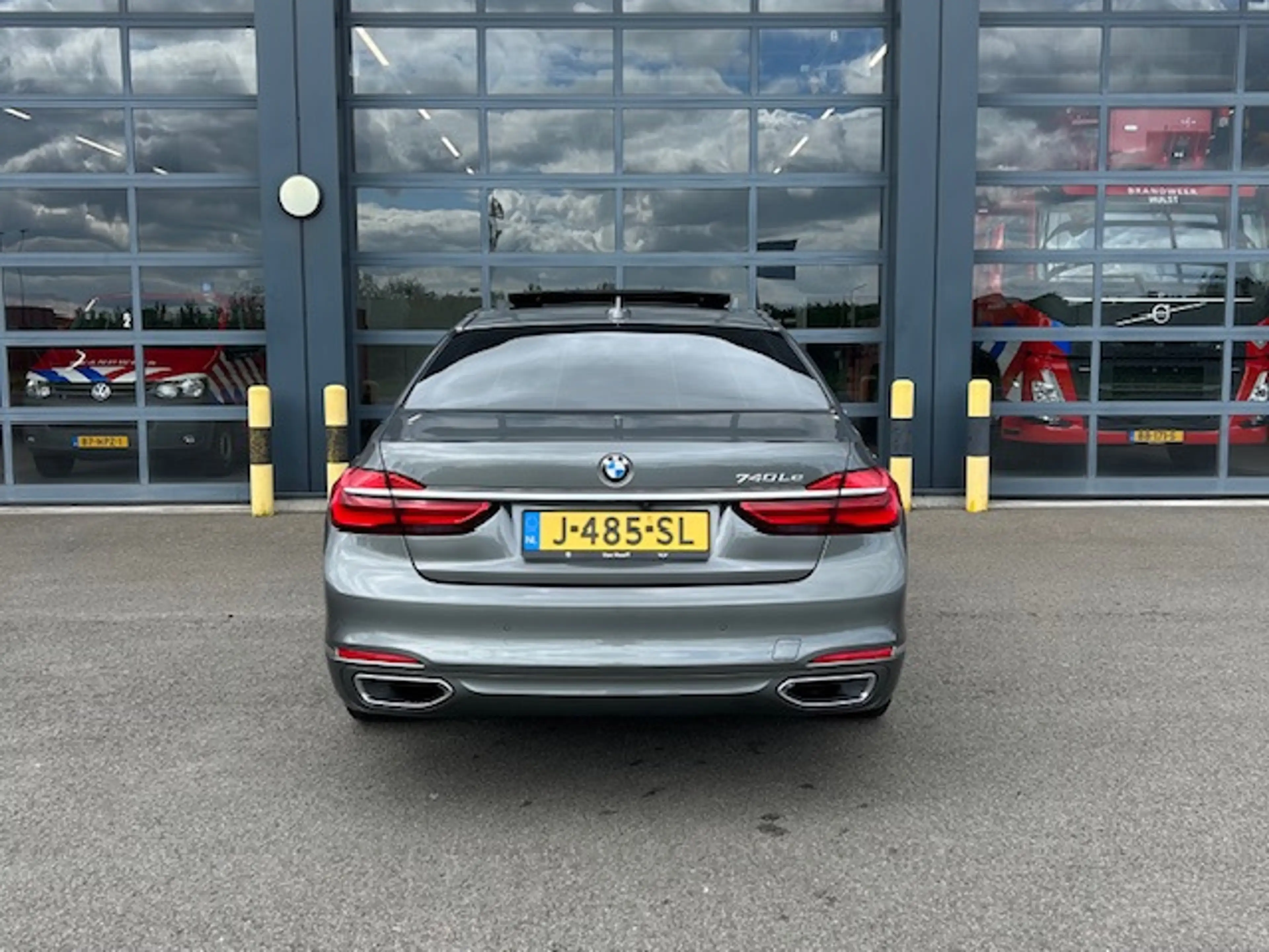 BMW 740 7-serie 740Le xDrive iPerformance High Executive — photo 6