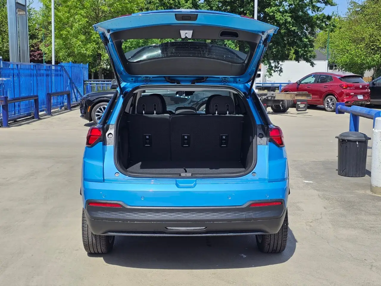 Chevrolet Bolt снимка Chevrolet Bolt