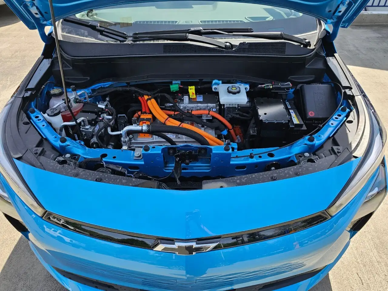 Chevrolet Bolt снимка Chevrolet Bolt