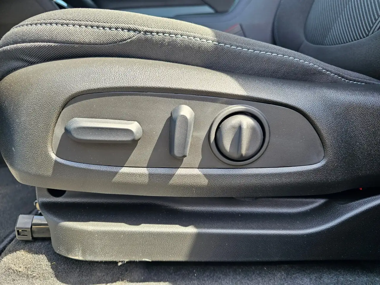 Chevrolet Bolt снимка Chevrolet Bolt