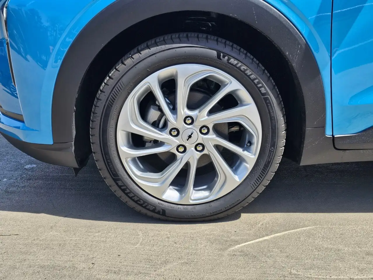 Chevrolet Bolt снимка Chevrolet Bolt