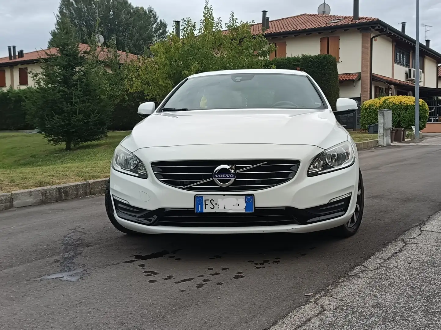 Volvo V60 V60 2.0 d2 Dynamic Edition Bianco - 2