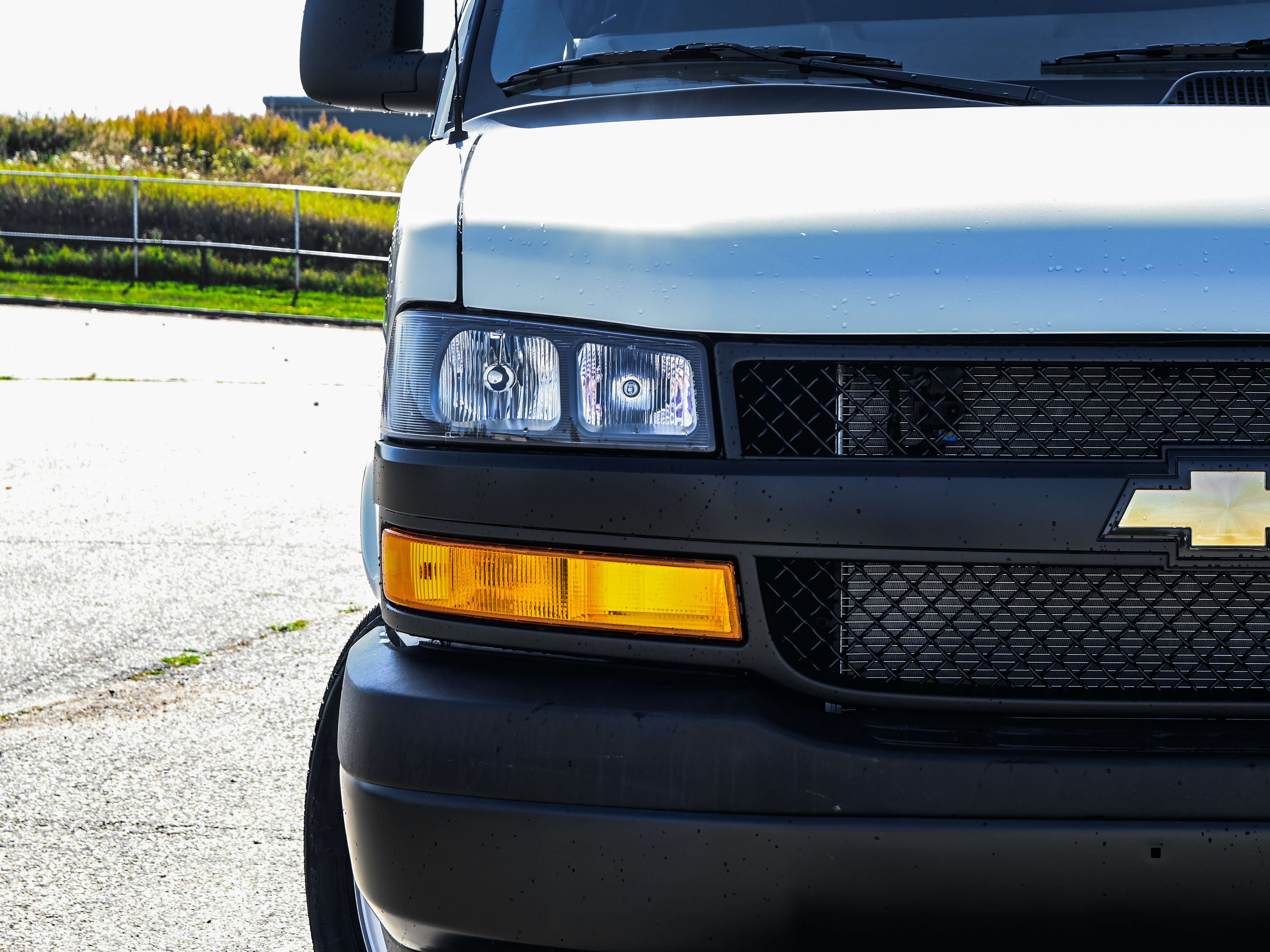 2025 Chevrolet Express 2500 Cargo Van