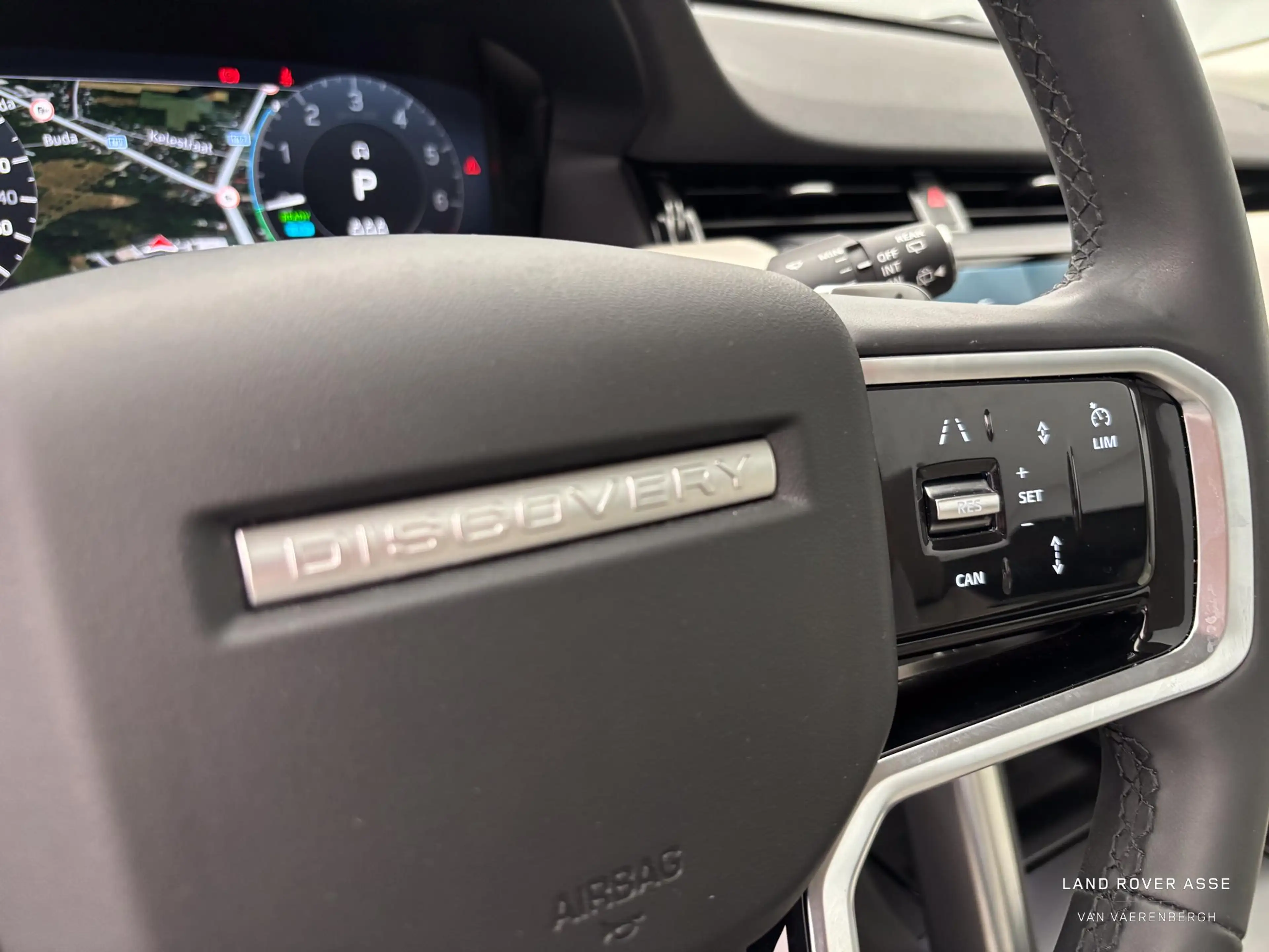 Land Rover Discovery Sport P270e S AWD — photo 13