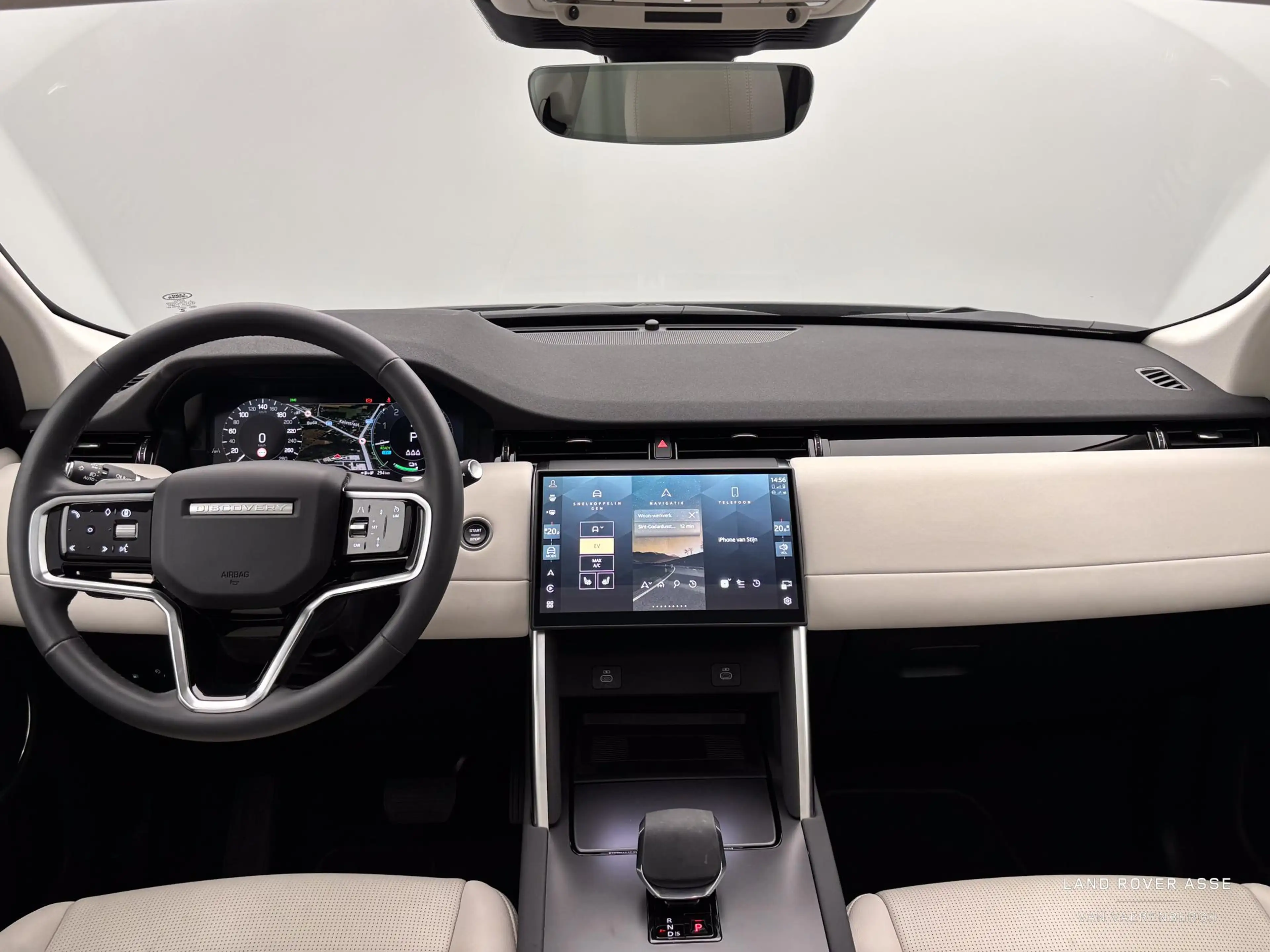 Land Rover Discovery Sport P270e S AWD — photo 4