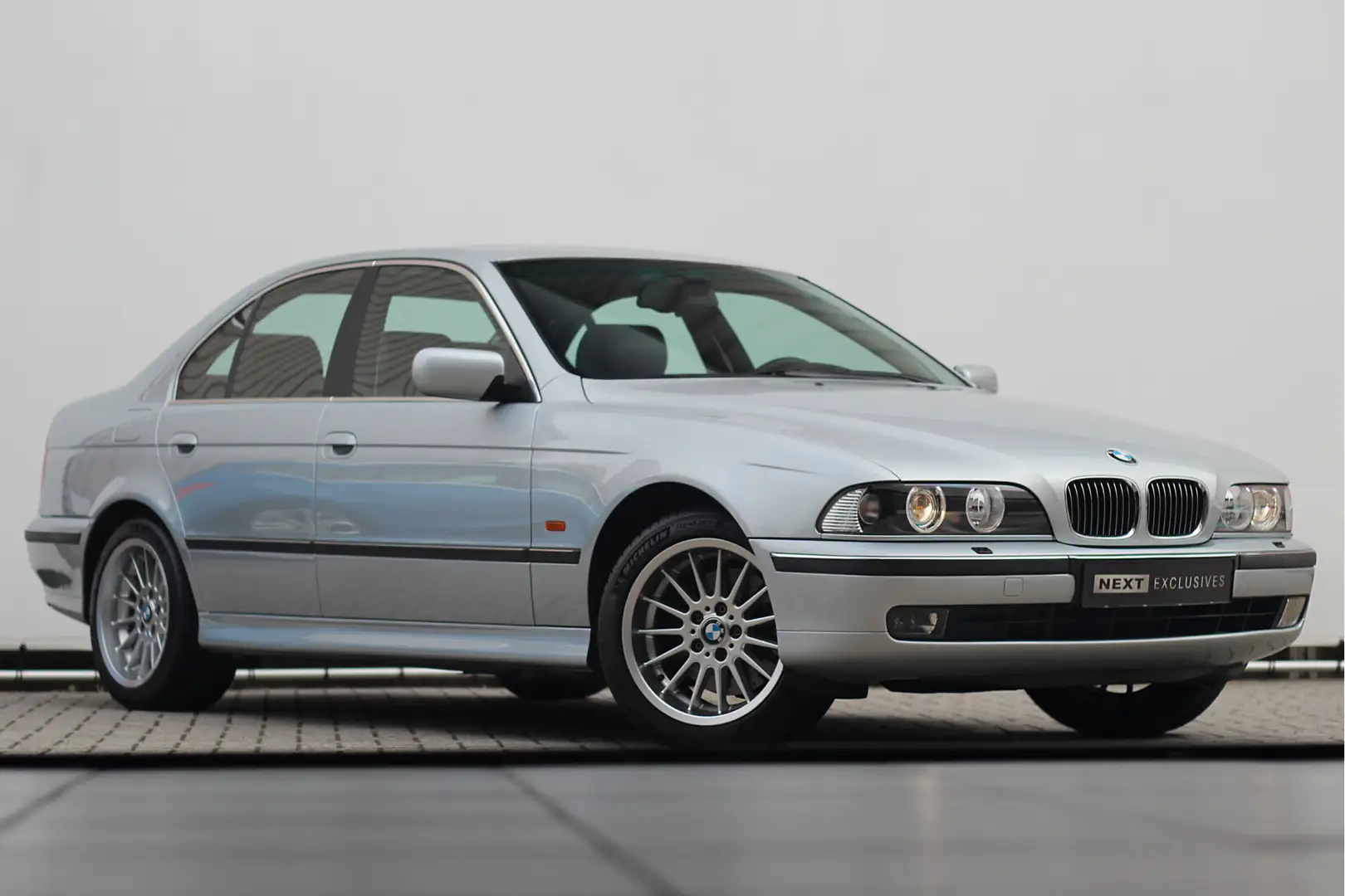 BMW 540 5-serie 540i Executive | BTW | Nieuwstaat Zilver - 2