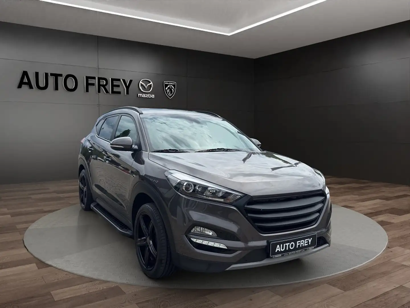 Hyundai TUCSON 1.6 NAVI TEMPOMAT Gris - 1
