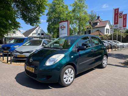 Toyota Yaris 1.3 VVTI TERRA 5-DEURS / ELEK. RAMEN / RADIO-CD /