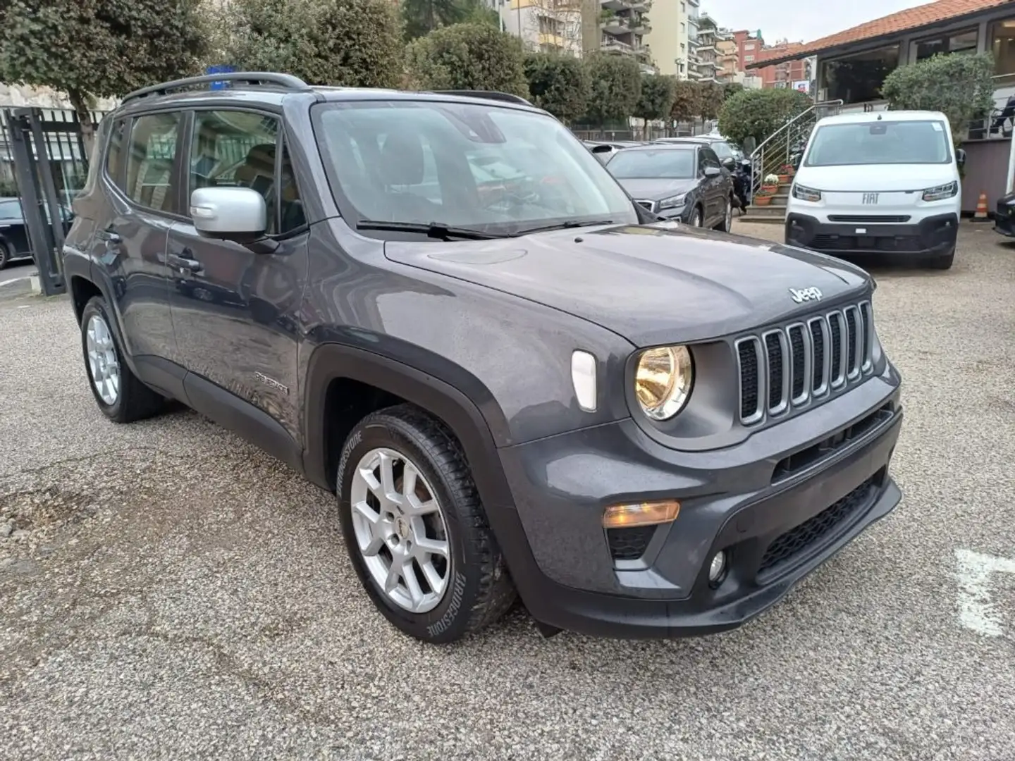 Jeep Renegade 1600 MJT LIMITED 130CV CARPLAY PDC ITALIA Grau - 2