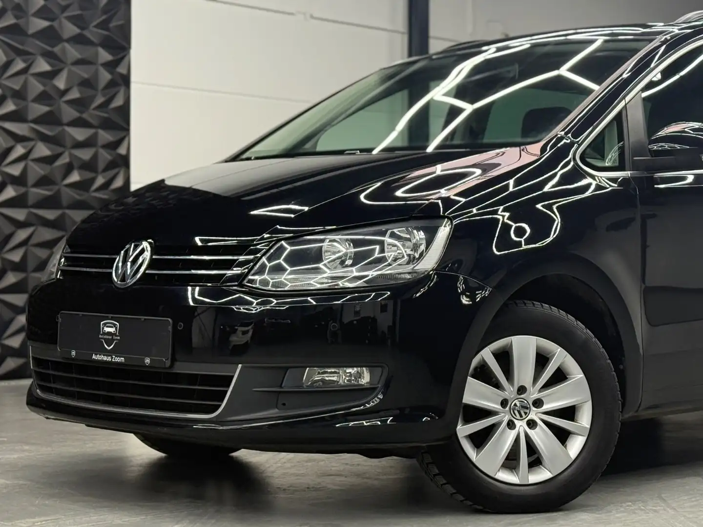 Volkswagen Sharan 1.4 TSI 7-SITZER*AHK*PDC*SZH*STEUERK. NEU Negro - 2