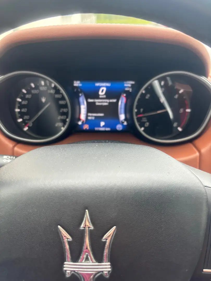 Maserati Levante Levante Diesel Noir - 2