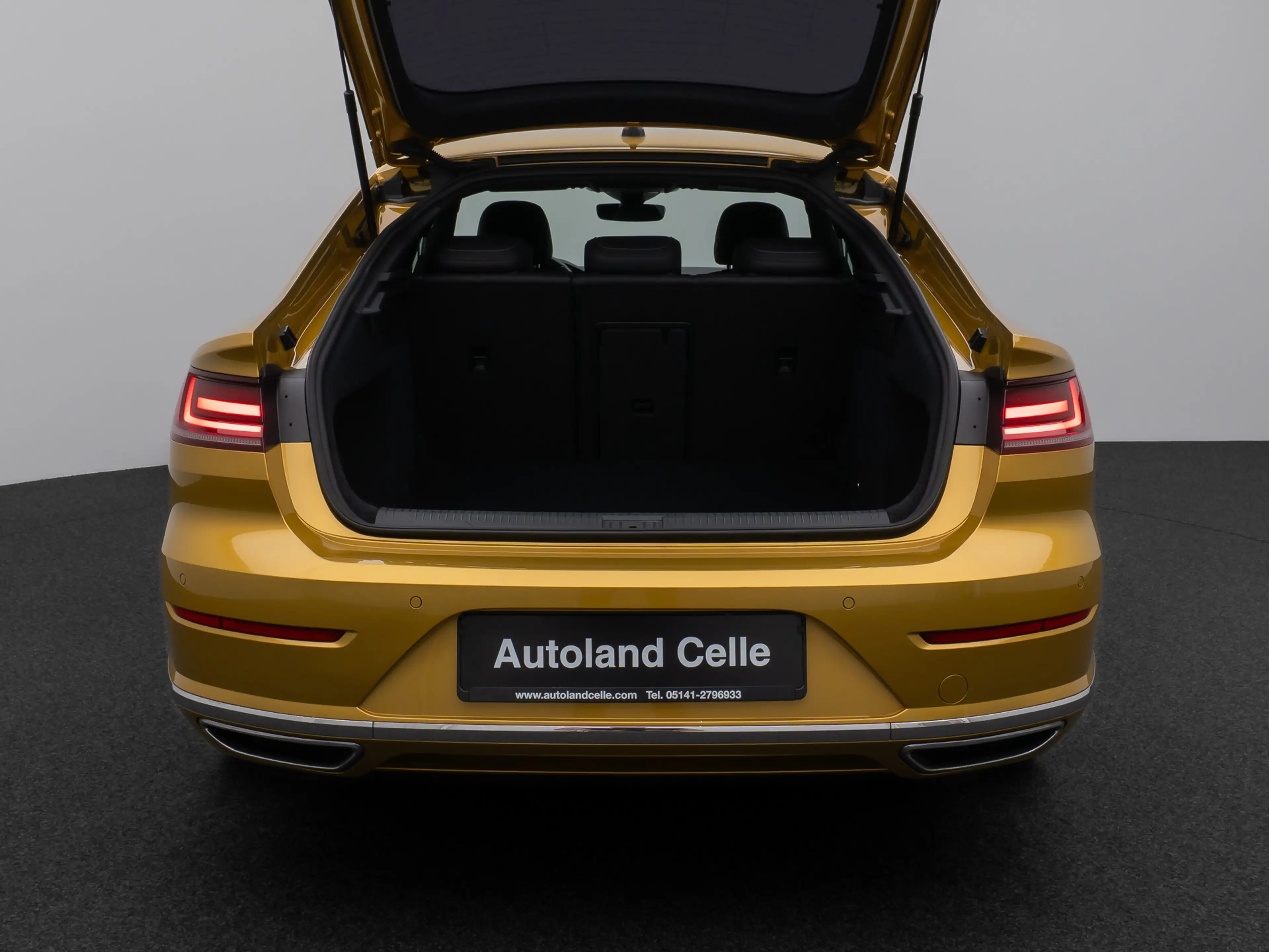 Volkswagen Arteon R-Line Kamera Fernlichtassist ACC 8Fach — photo 13