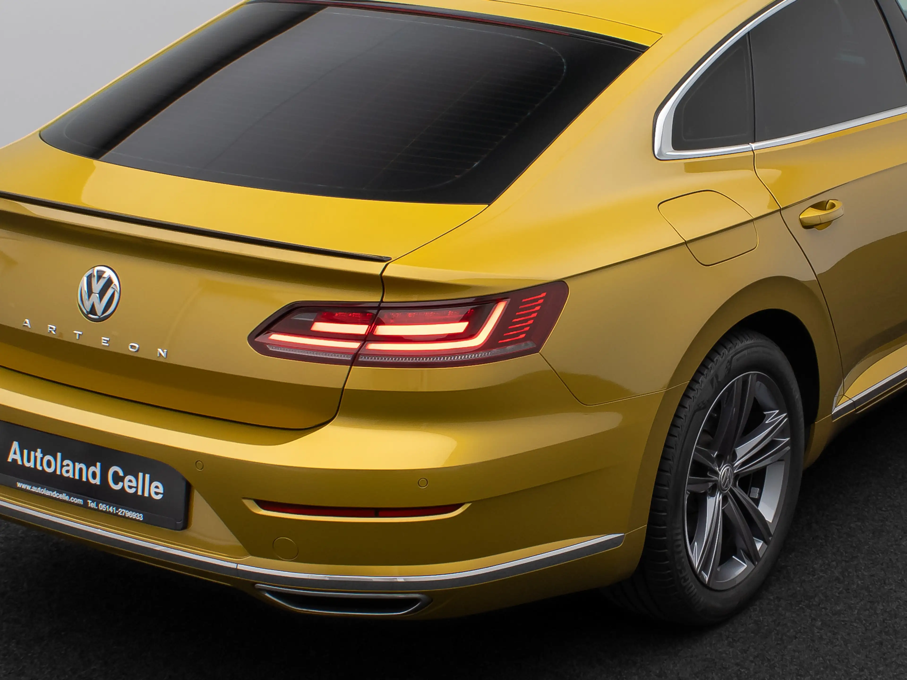 Volkswagen Arteon R-Line Kamera Fernlichtassist ACC 8Fach — photo 14